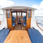 Knobbe Classic 32 met de kajuitdeuren open